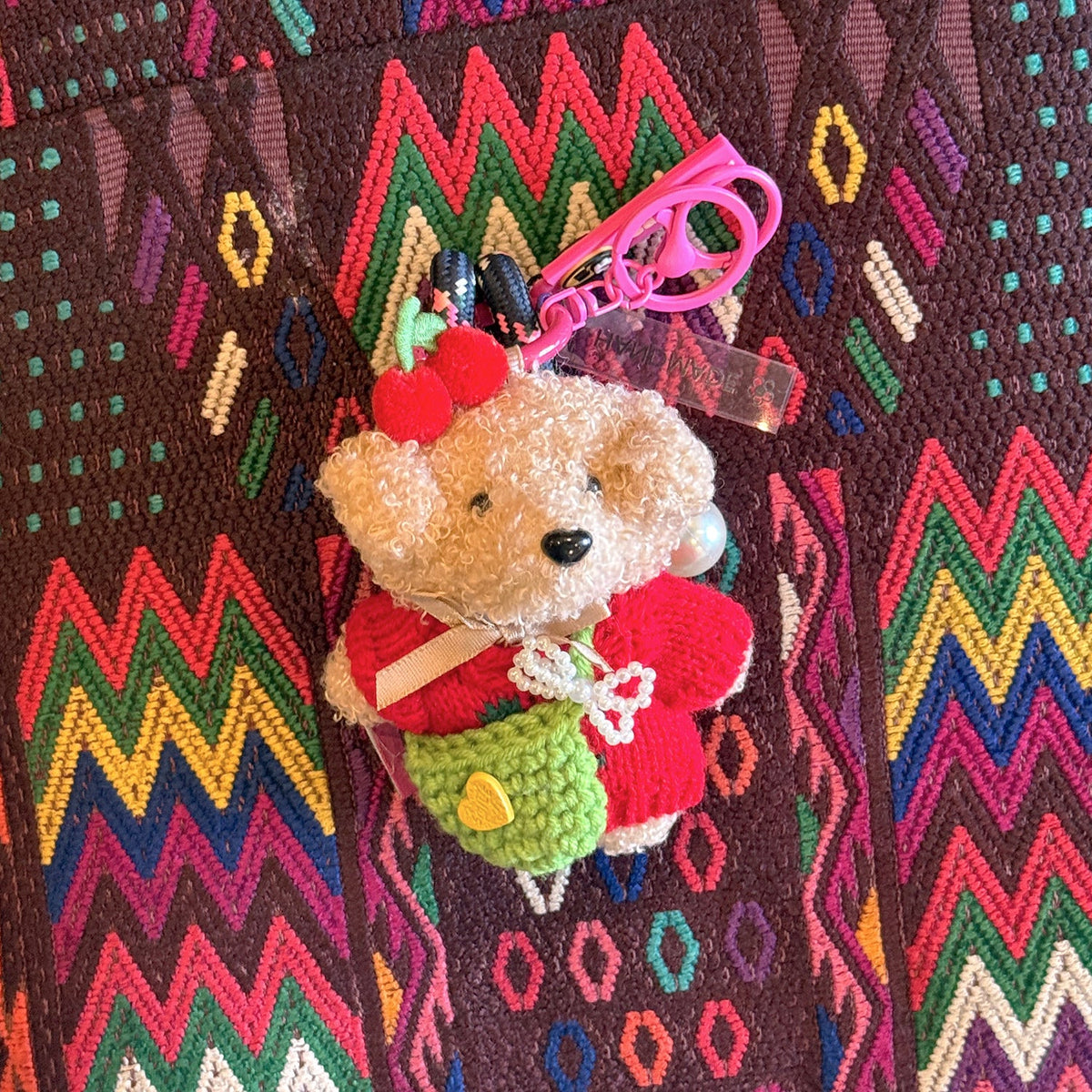 CHARM ROJO CEREZA "OSO KAI"