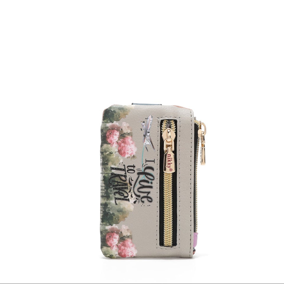MINI PORTA CARTE CON CHIUSURA (<tc>I LIVE TO TRAVEL</tc>)