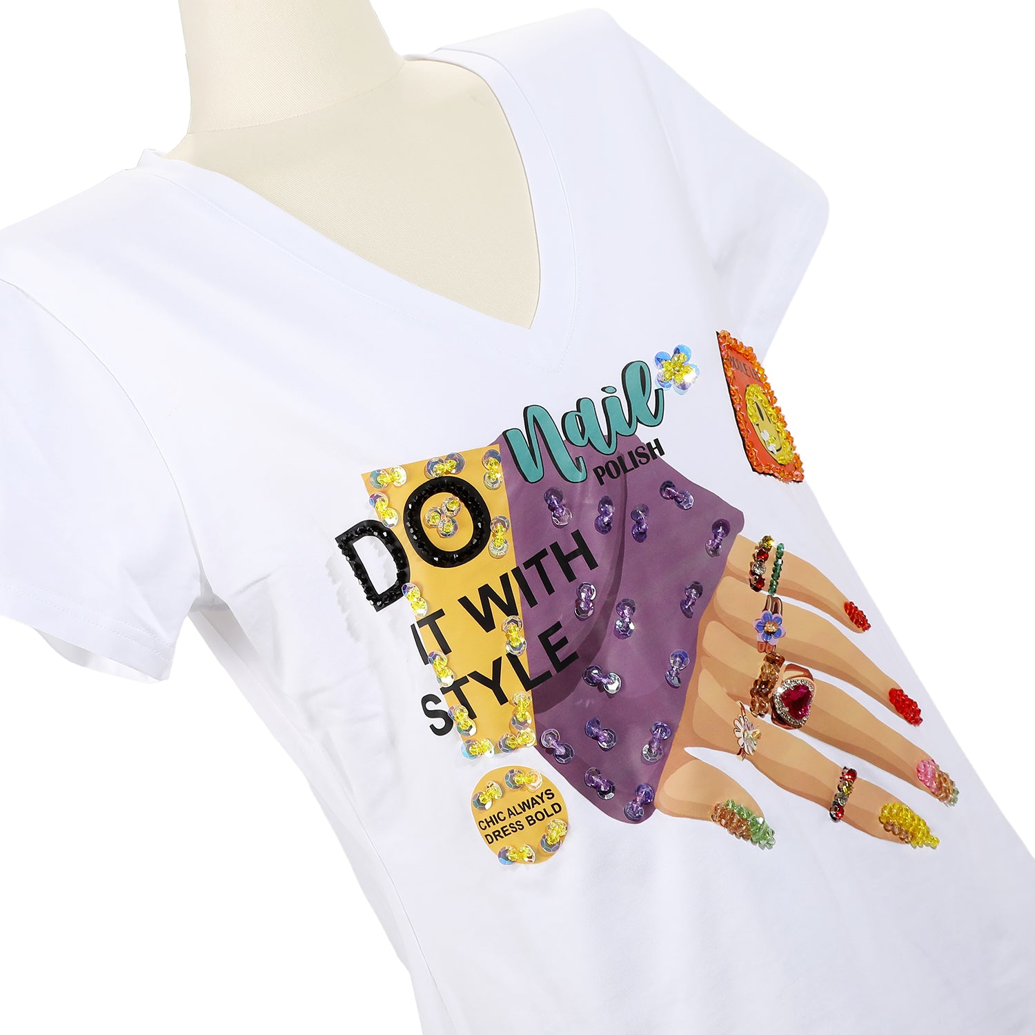 CAMISETA DE MODA CON CUELLO EN V (NAIL POLISH)