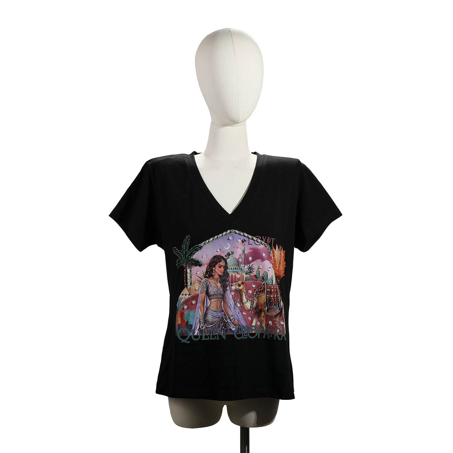 MODISCHES T-SHIRT MIT V-AUSSCHNITT (<tc>QUEEN CLEOPATRA</tc> SCHWARZ)