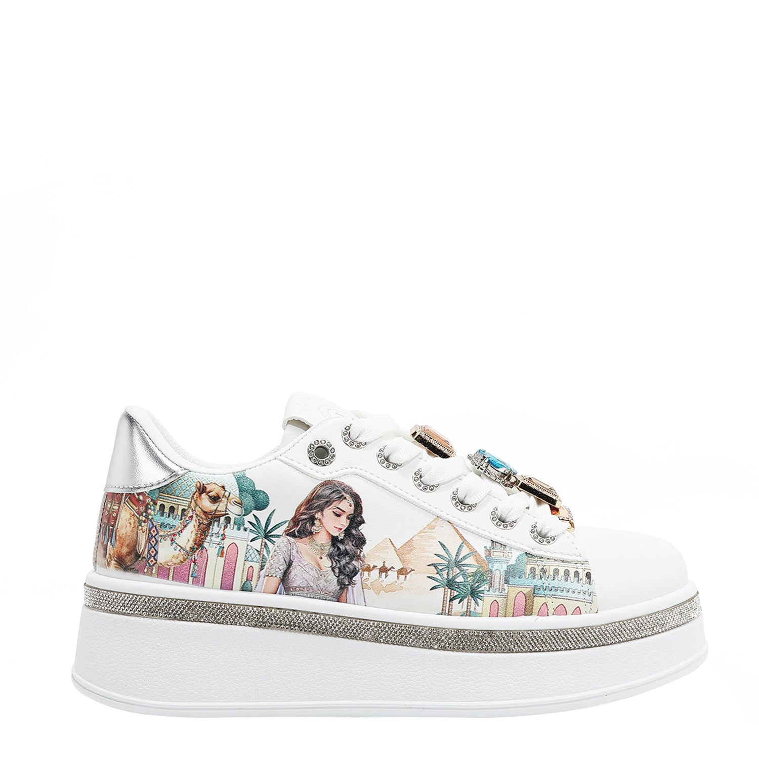 MODISCHE SNEAKERS MIT STRASS (<tc>QUEEN CLEOPATRA</tc>)