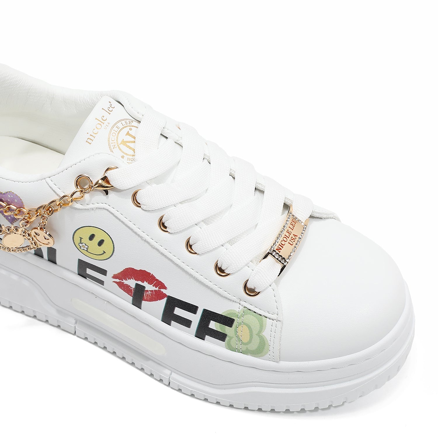 ZAPATILLAS CON DIJES DE MODA