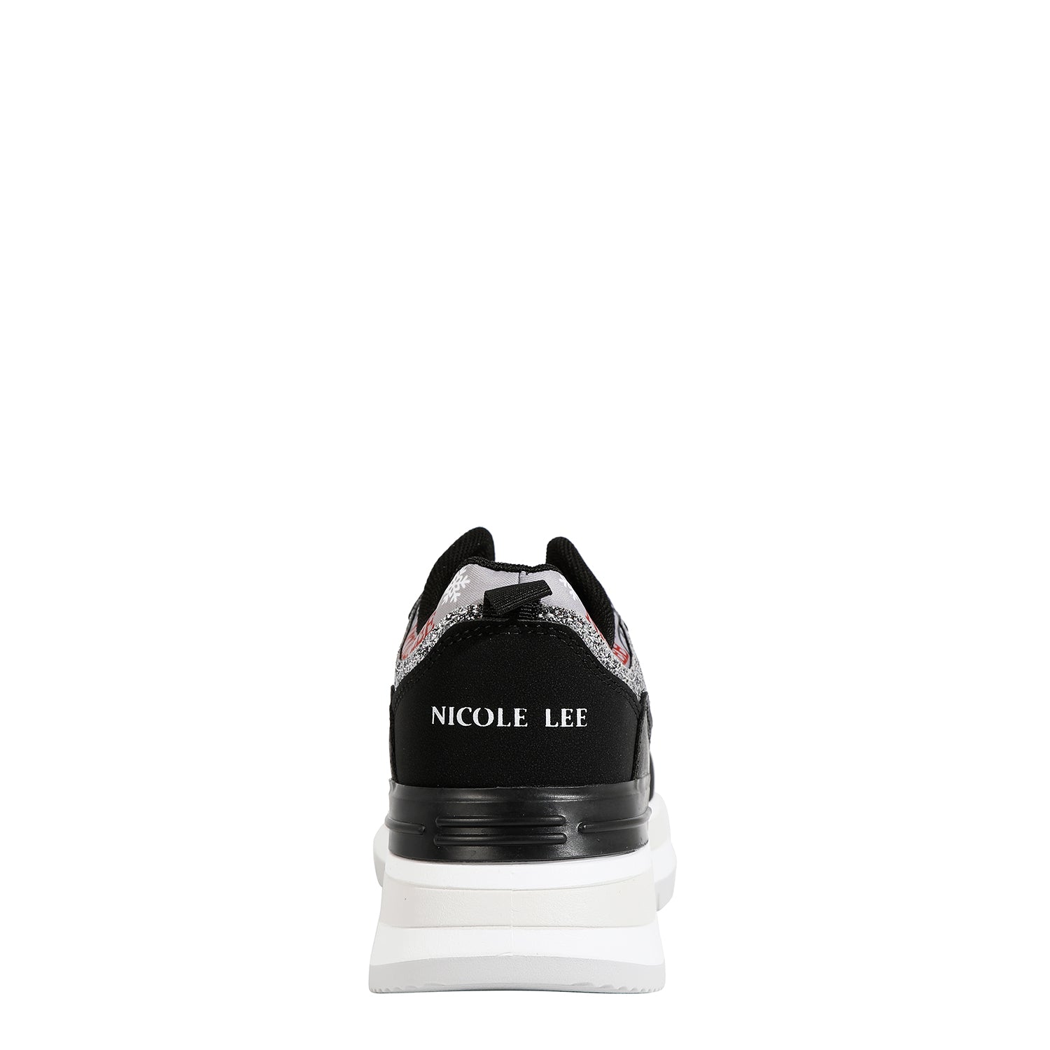 CHAUSSURES À LA MODE (<tc>MODA SNOWFLAKE</tc>)