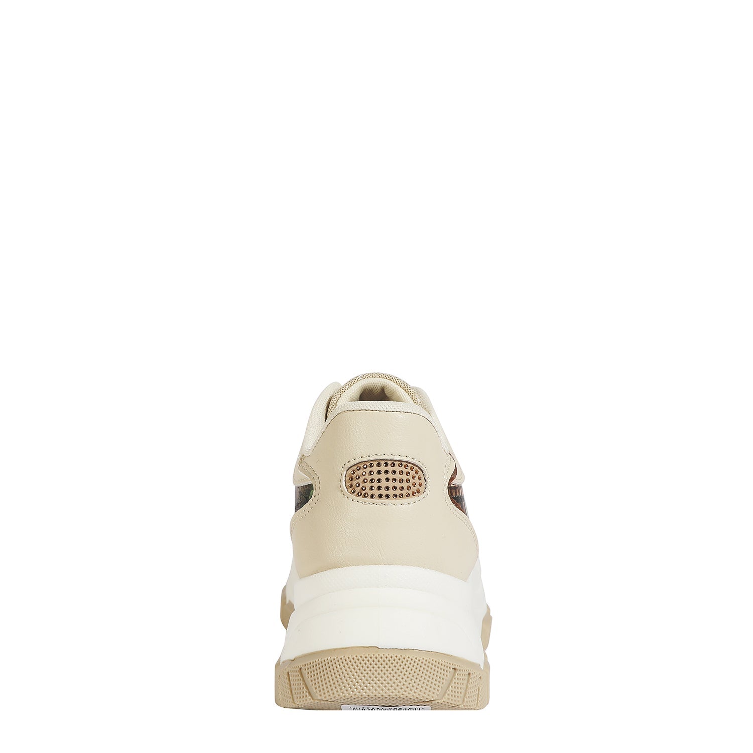 CHAUSSURES À LA MODE (<tc>VIRTUAL FRIEND</tc>)