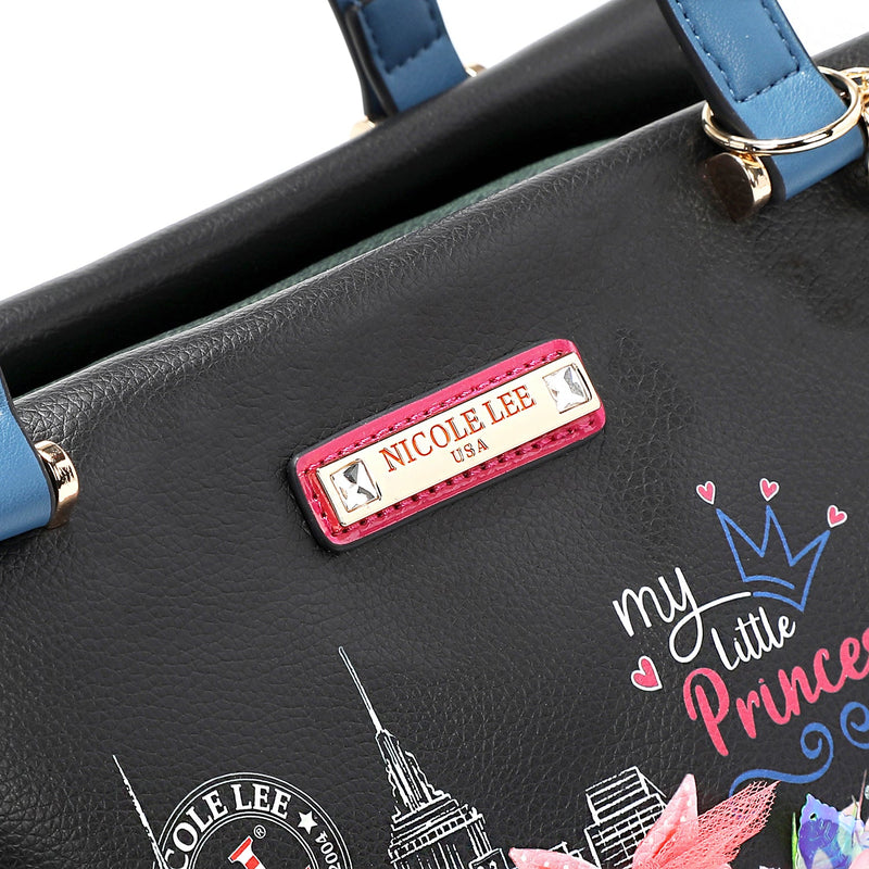 HANDBAG (<tc><tc>Family Yearbook</tc></tc>)