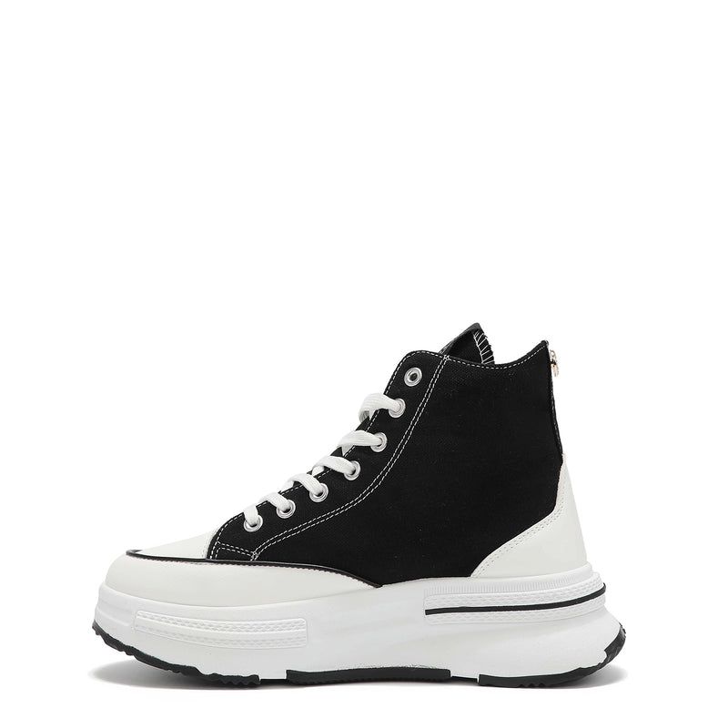 Black fashion shoe