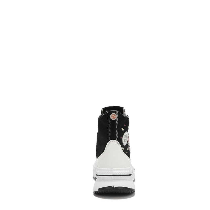 Black fashion shoe