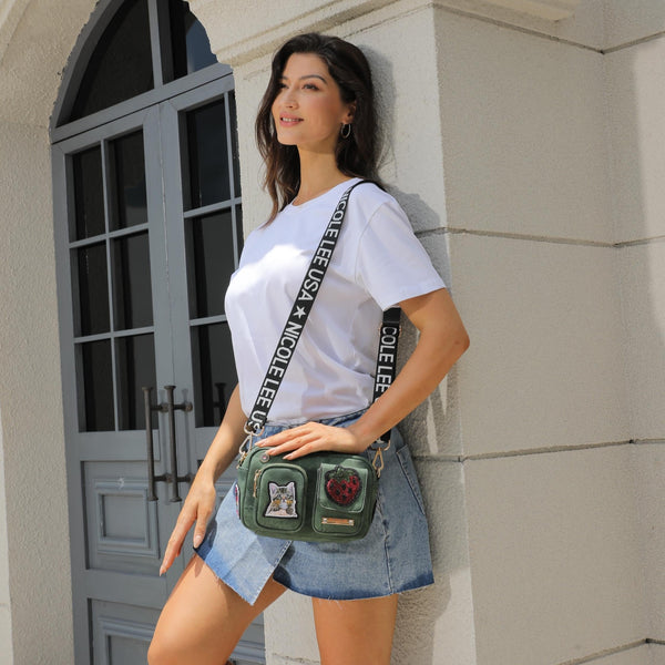 CROSSBODY BAG WITH MULTIPLE PATCHES (RED)