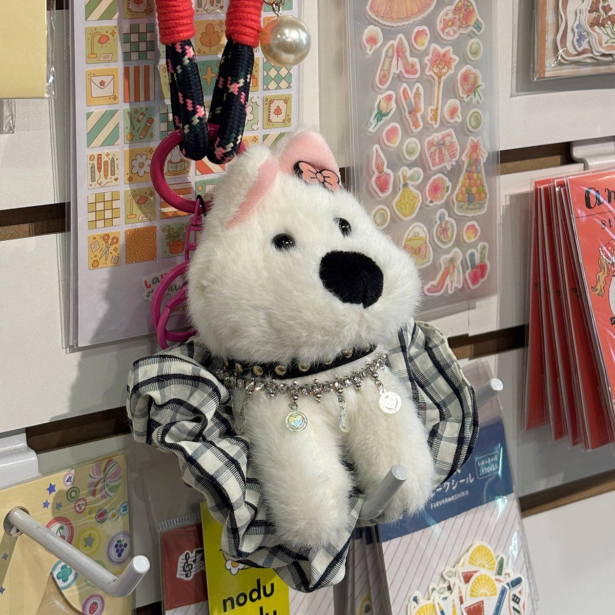 CHARM EDGY "OSO POLAR CHARLEE"