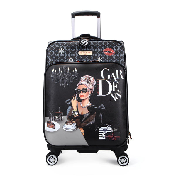 CABIN SUITCASE <tc><tc>Lady in black</tc></tc>