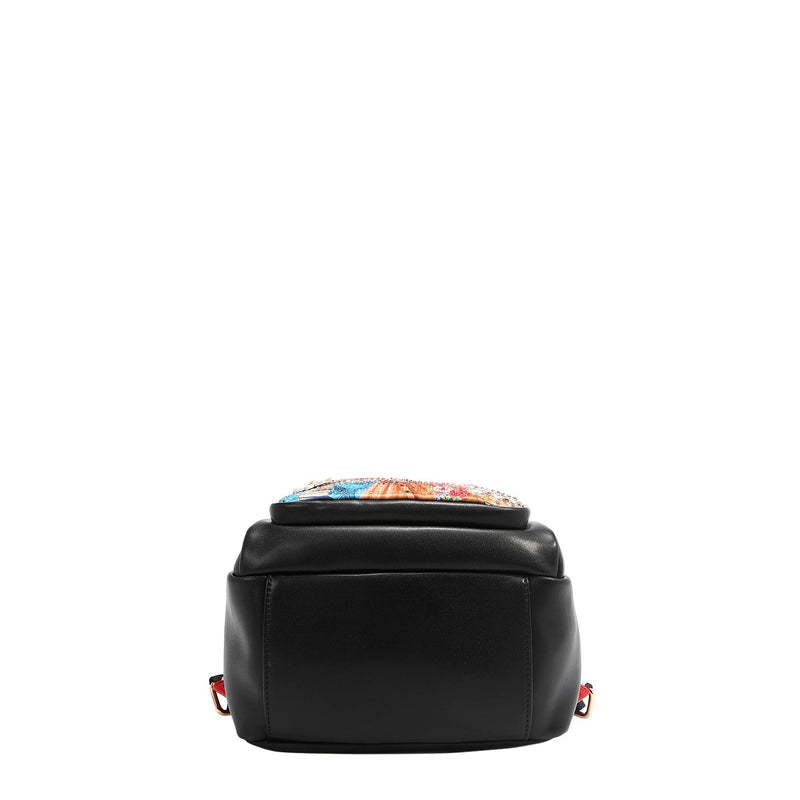 BACKPACK (<tc>MARTHA TRAVELS ITALY</tc>)