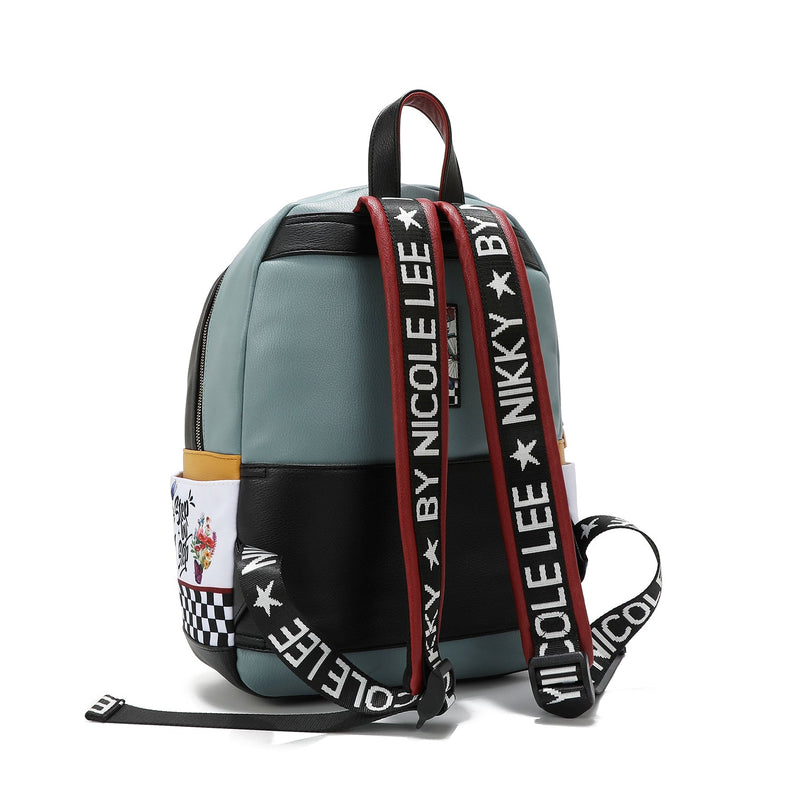BACKPACK WITH FLAP <tc><tc>Step By Step</tc></tc>