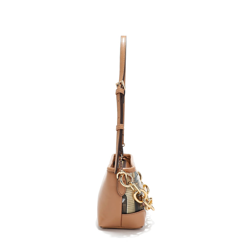 SMALL HANDBAG WITH CHAIN <tc>SISTERS SECRET</tc>