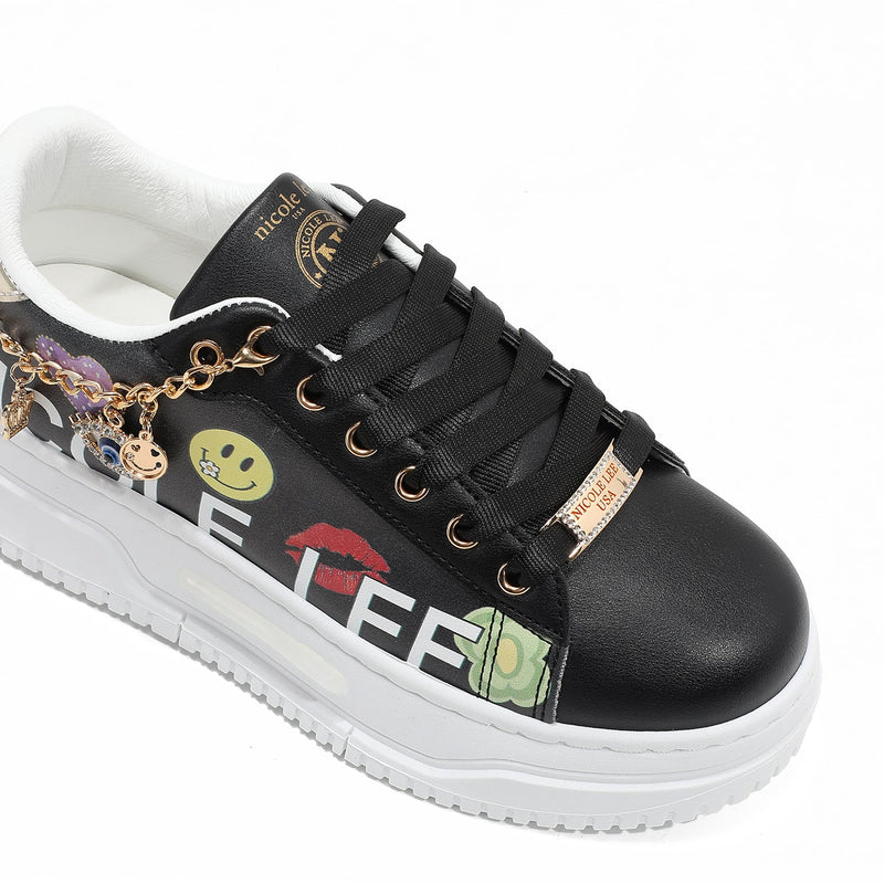 Sneakers with fashion charges