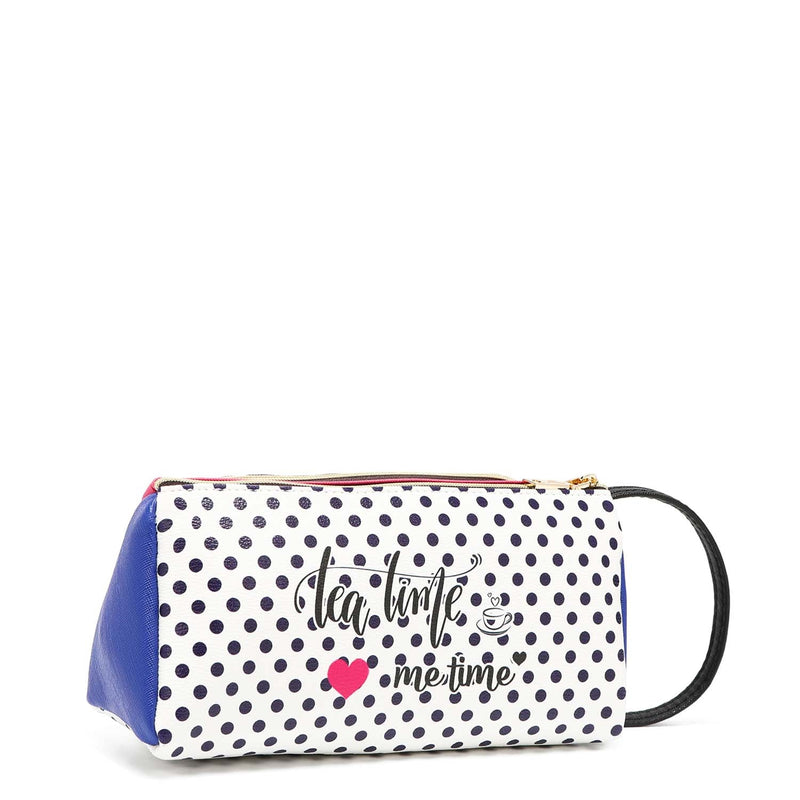 Cosmetiquero with zipper