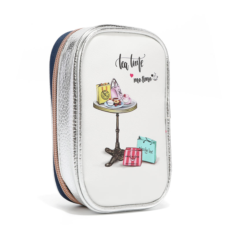 Set of makeup brushes with case