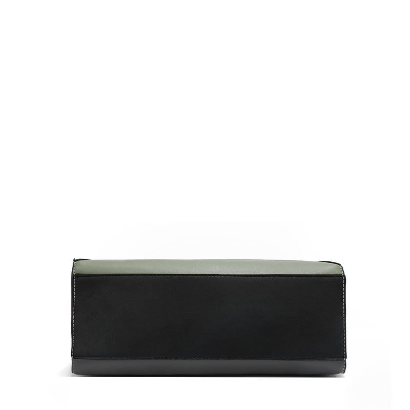"FRIENDS LOOK ALIKE" HANDBAG