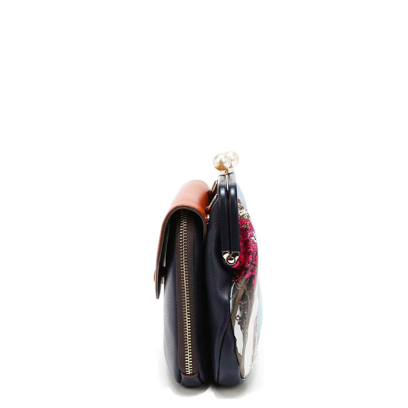 Bandolera with Kisslock brooch